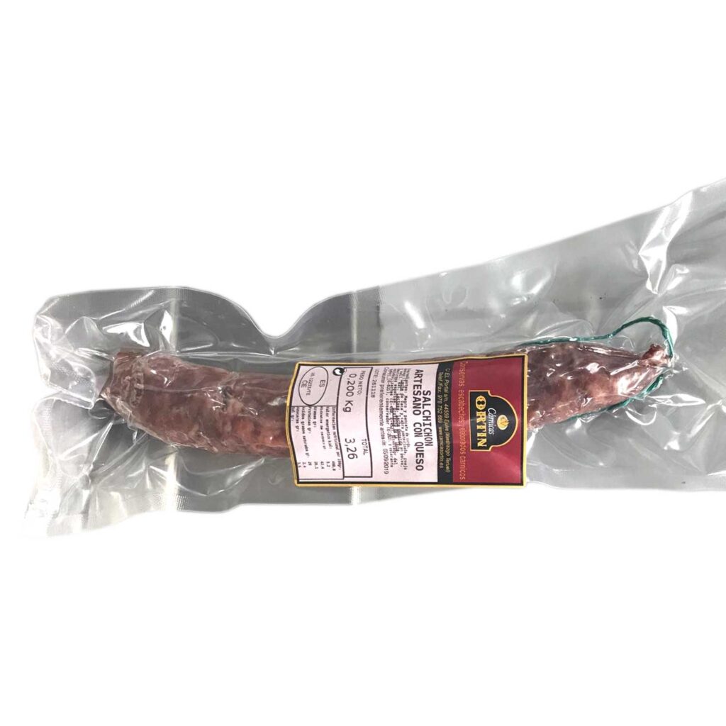 Salchichón artesano con queso